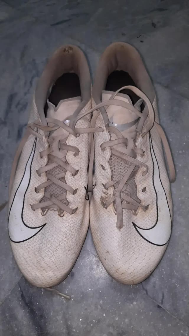 nike Vapour edge white colour