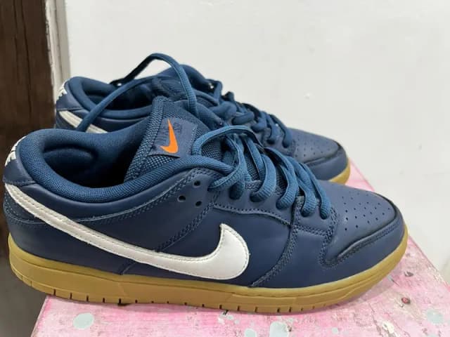 Nike SB Dunk Low 'Navy Gum'