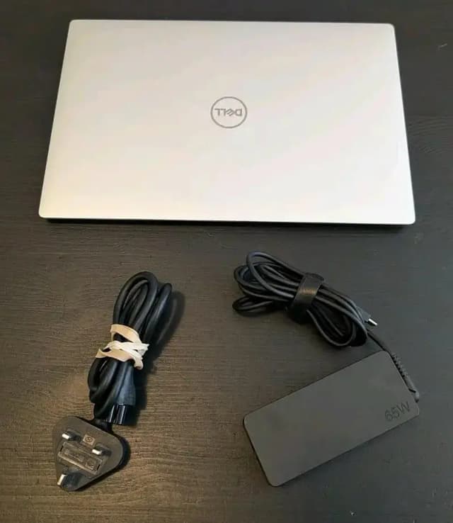 Dell laptop Core i7 11th Generation ` apple i5 10/10 i3 perfect work