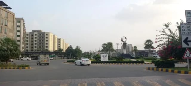 Buy A Flat Of 10 Marla In Askari 11