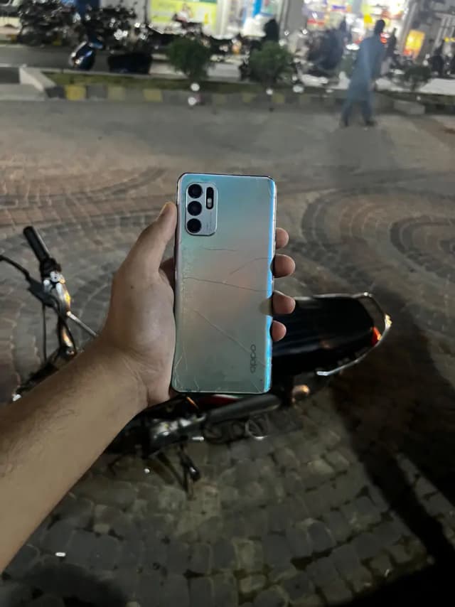 OPPO Reno 6
