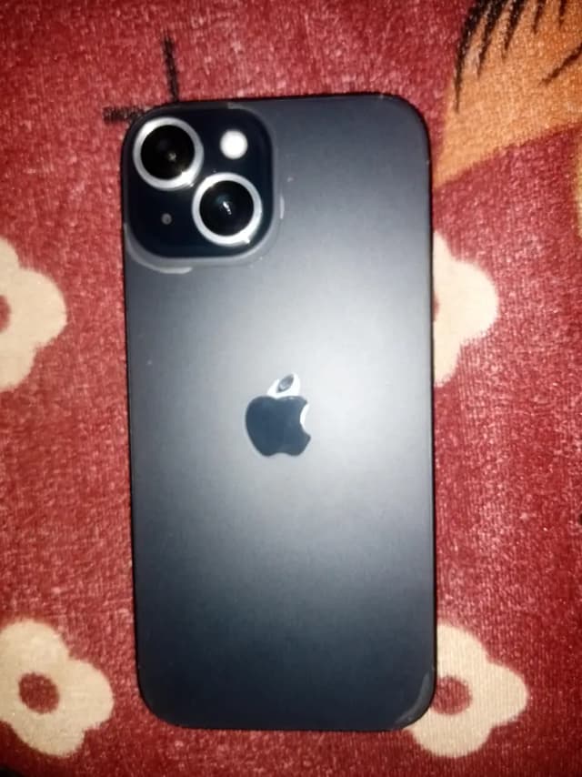 Apple iPhone 15