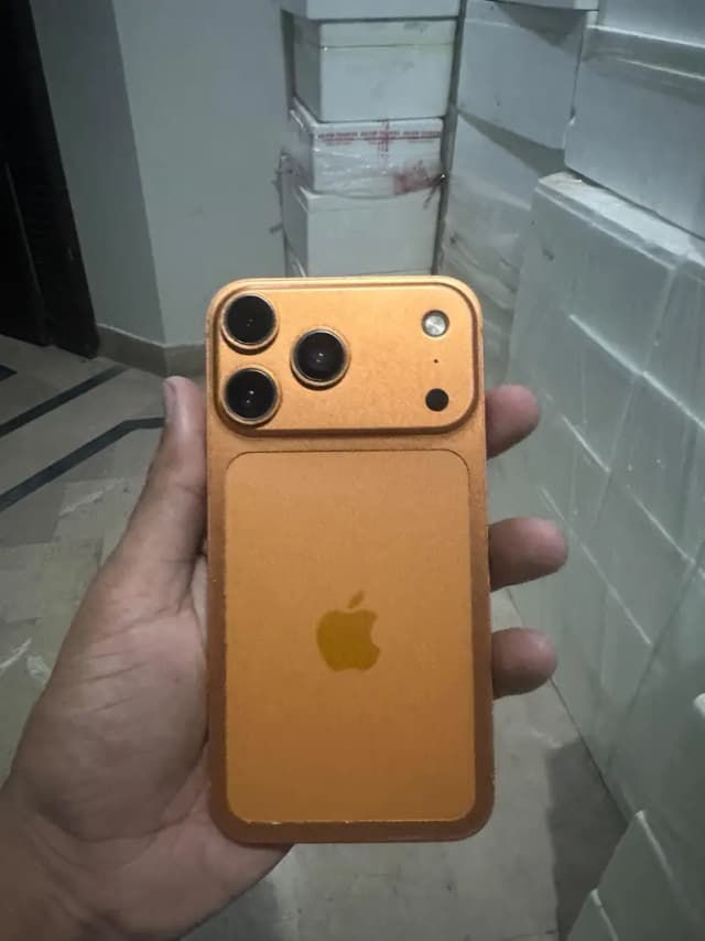 Apple iPhone XR  convert to 17 pro Best Gaming Phone