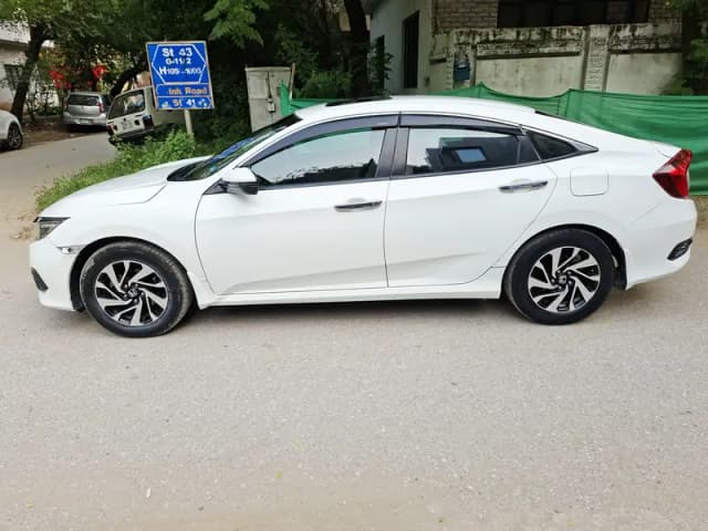 Honda Civic Oriel 2018