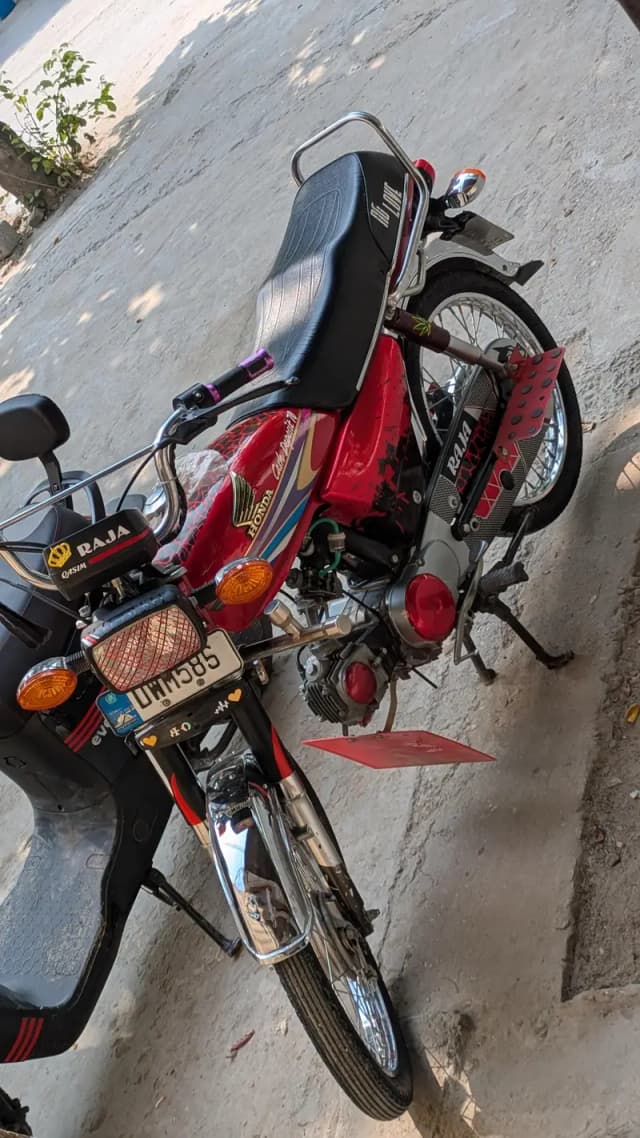 Honda CD 70 2007 Model (2009 Stickers/Tapas) Total Genuine