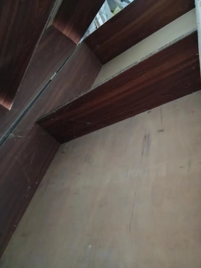 کریانہ سٹور الماری