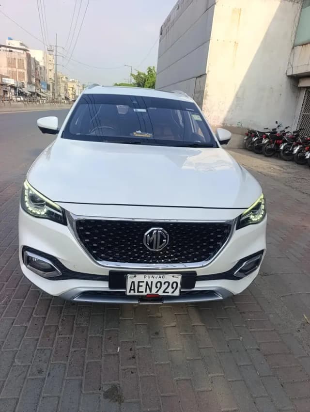 MG HS 2021