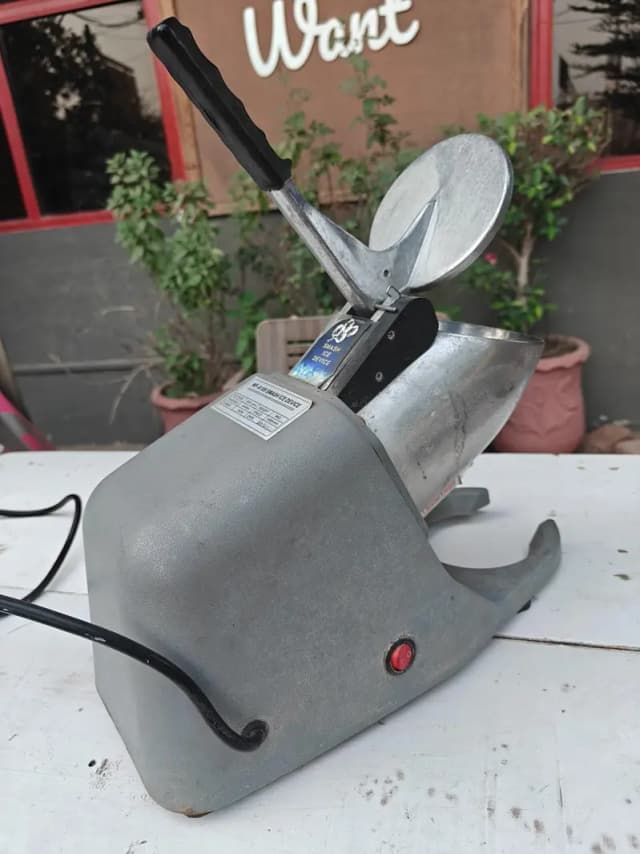 Iced Crushed Machine