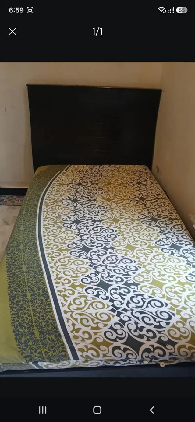 Single Bed without matress