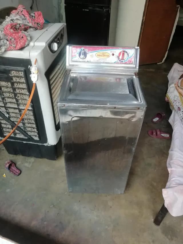 dryer machine in good condition