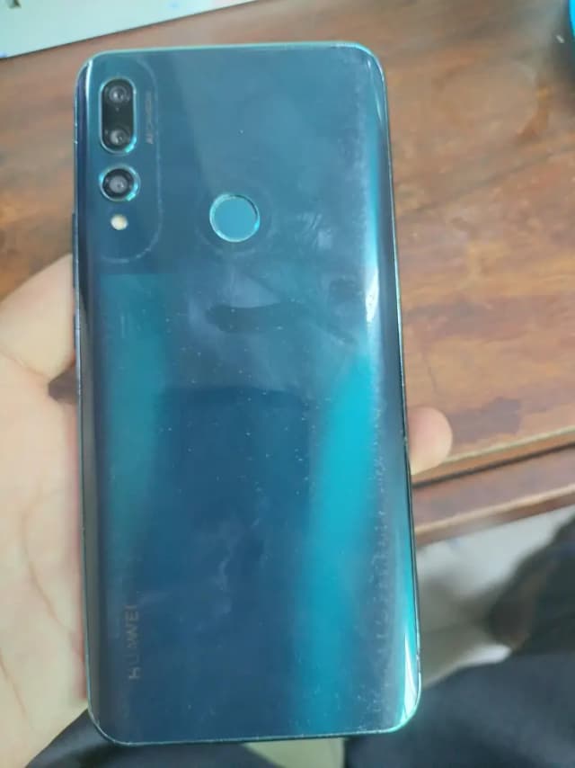 Huawei Y9 Prime 4/128 with box.