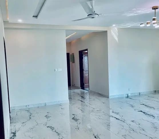 Ideal Flat For sale In Askari 10 - Sector S