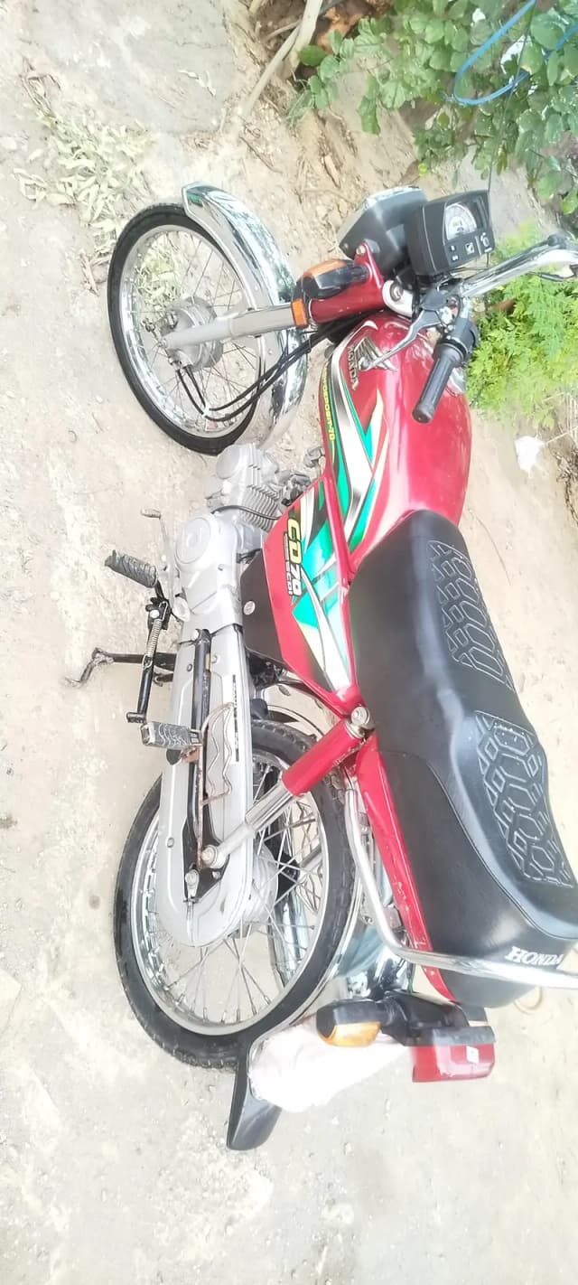 honda CD 70 red add