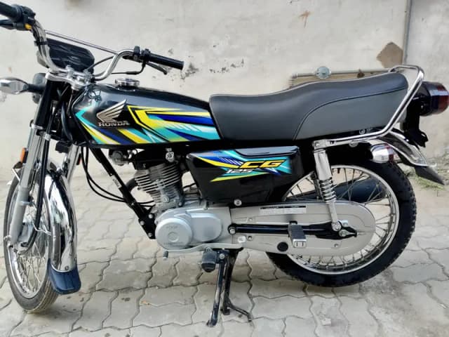 Honda CG 125 10/10 condition non accidental