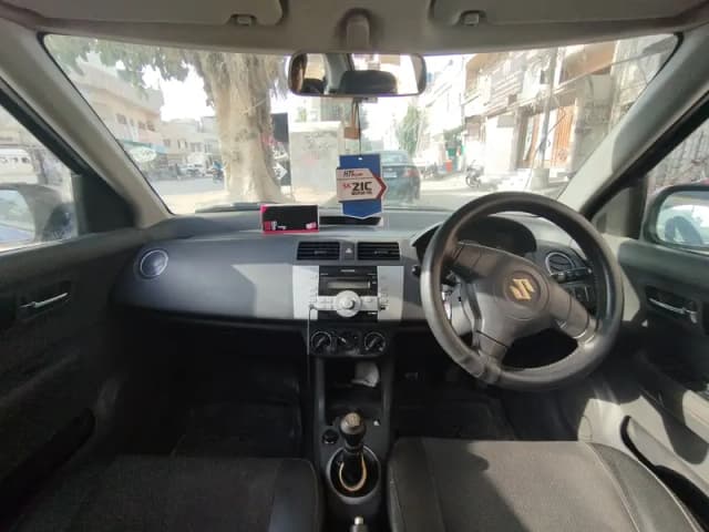 Suzuki Swift 2012