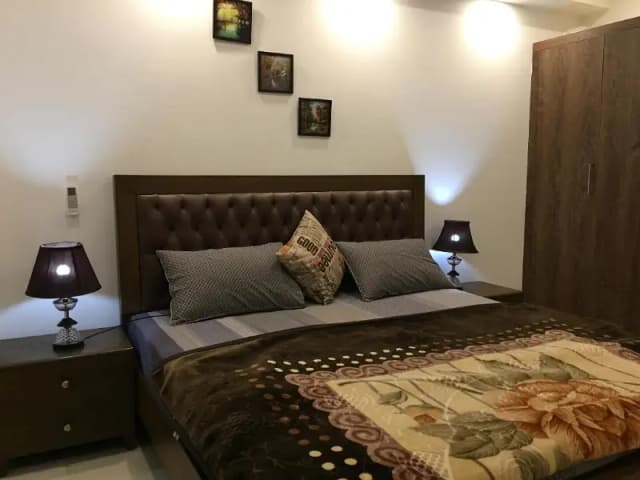 One bed furnished apartment available for rent daily basis and short-term.