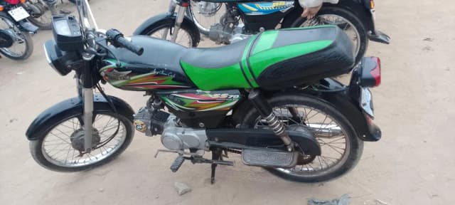 Super star 70cc bike