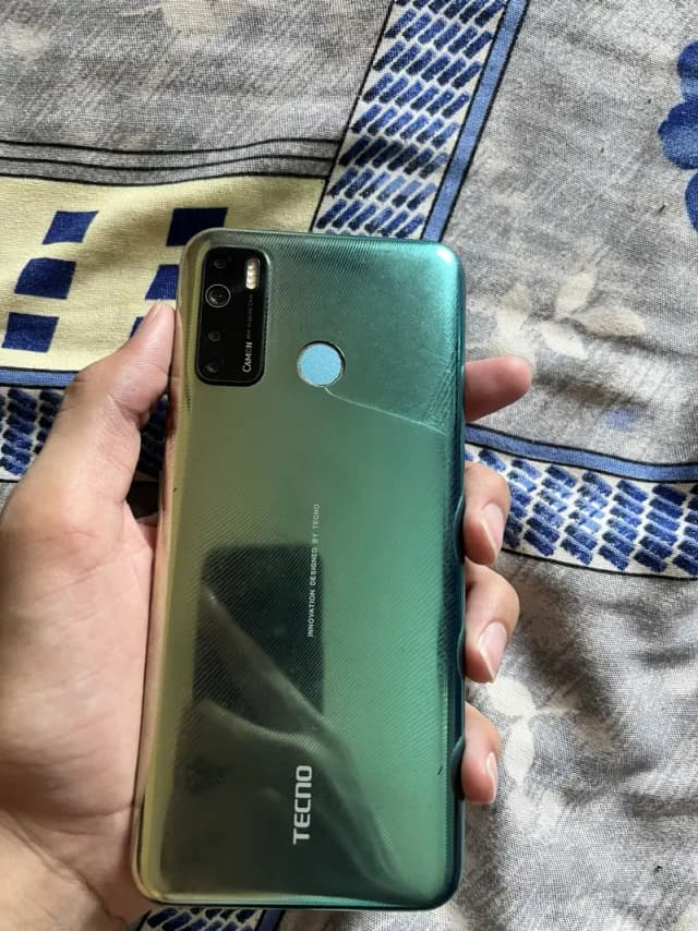 Tecno CAMON 15