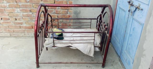 Kids Baby Jhula / Iron Cradle Faisalabad