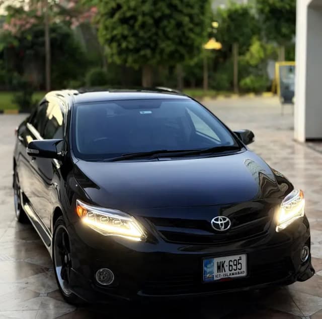 Toyota Corolla GLI 2012