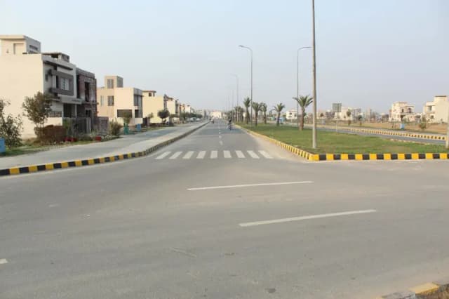 PLOT # P-842 RESIDENTIAL PLOT LOCATED IN THE BEST BLOCK OF DHA LAHORE.