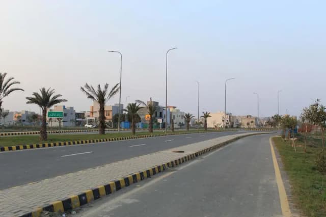 22-MARLA PLOT # Q-411/30 RESIDENTIAL PLOT LOCATED IN THE BEST BLOCK OF DHA LAHORE.