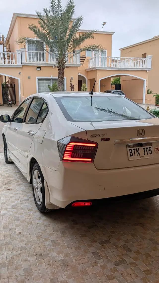Honda City IVTEC (2021) model