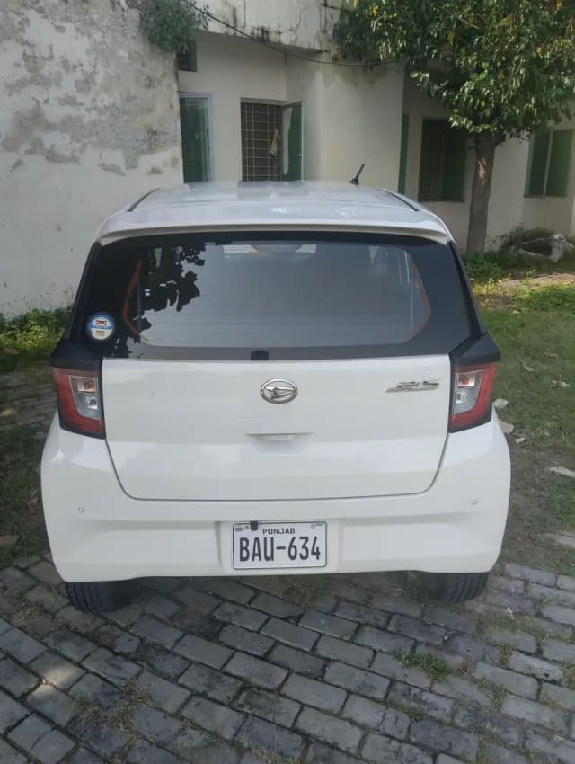 Daihatsu Mira 2022