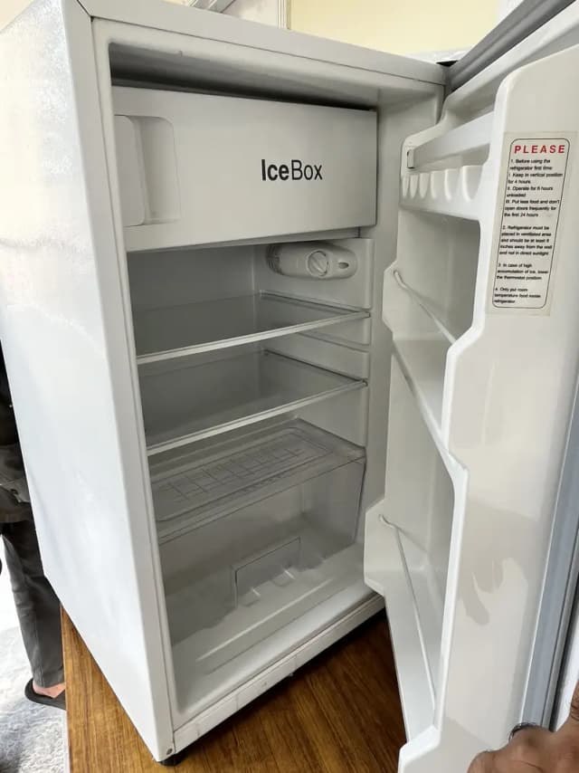 Dawlance Single Door Refrigerator – Excellent Cooling – Good Condition