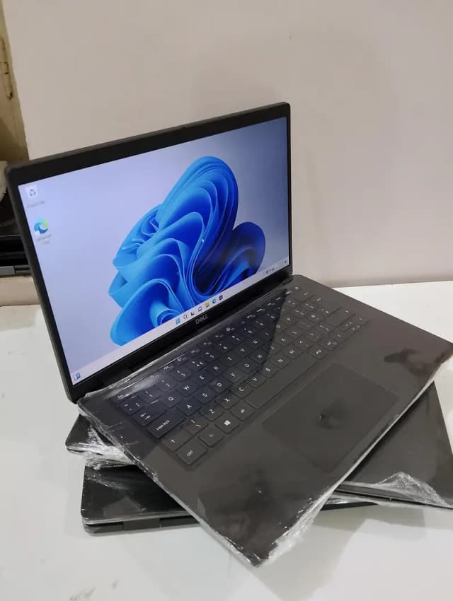 Dell Latitude 7420 – Core i5 11th Gen – 16GB RAM – 256GB SSD