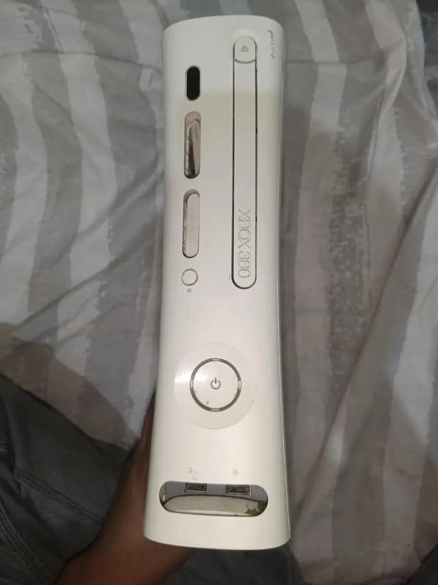 URGENT XBOX 360 FOR SALE