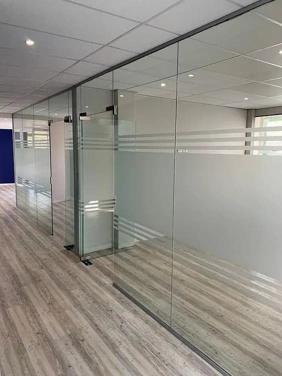 Glass partition
