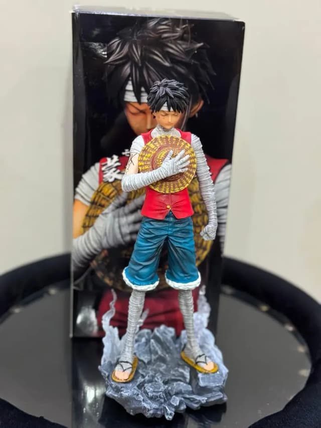 Luffy and Eren Action figures for price read ad description