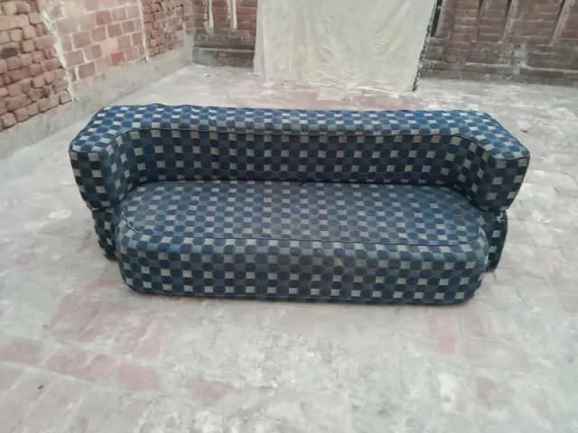 sofa cumbed