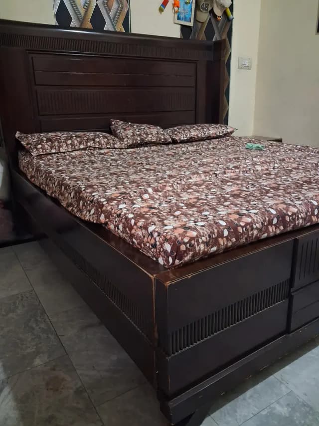 KING SIZE BED SET FOR SALE