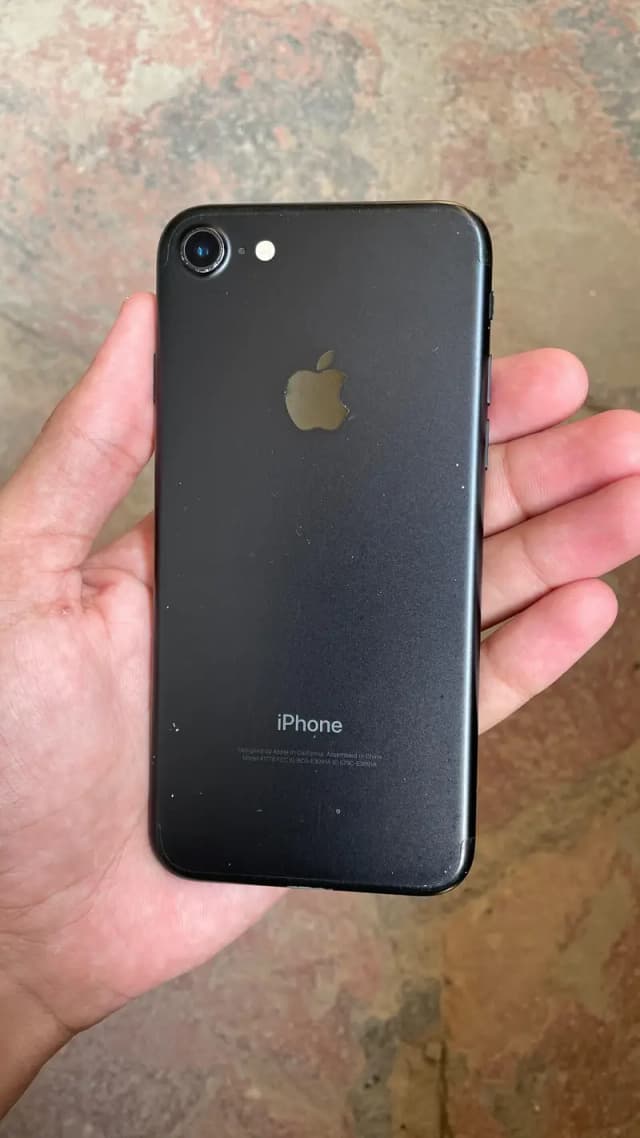Apple iPhone 7