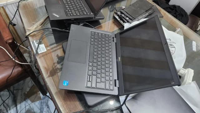 Dell latitude 3420 | i5 11th | 8gb ram | 256nvme