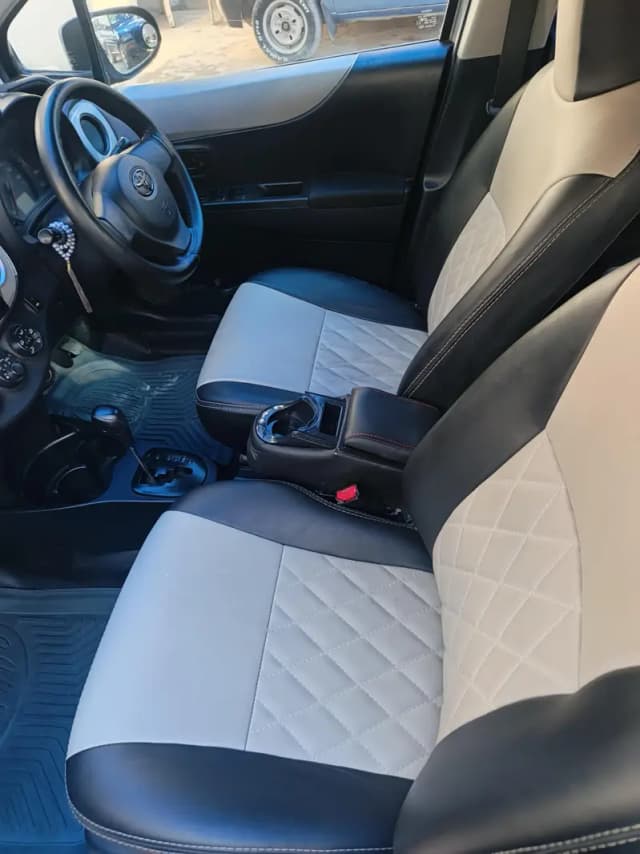 Toyota Vitz 2011