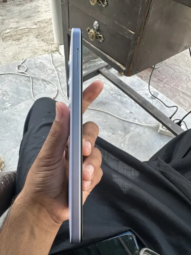 Urgently selling vivo Y05 4+4/128gb