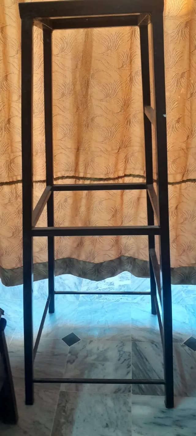 HHeavy-Duty Iron Stand  Over 5 Feet Tall,  Solid & Durable Metal Stand