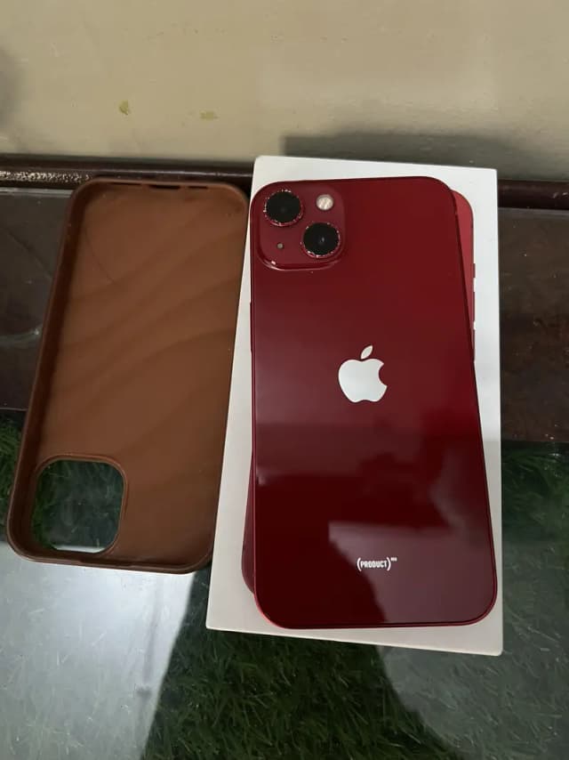 Apple iPhone 13