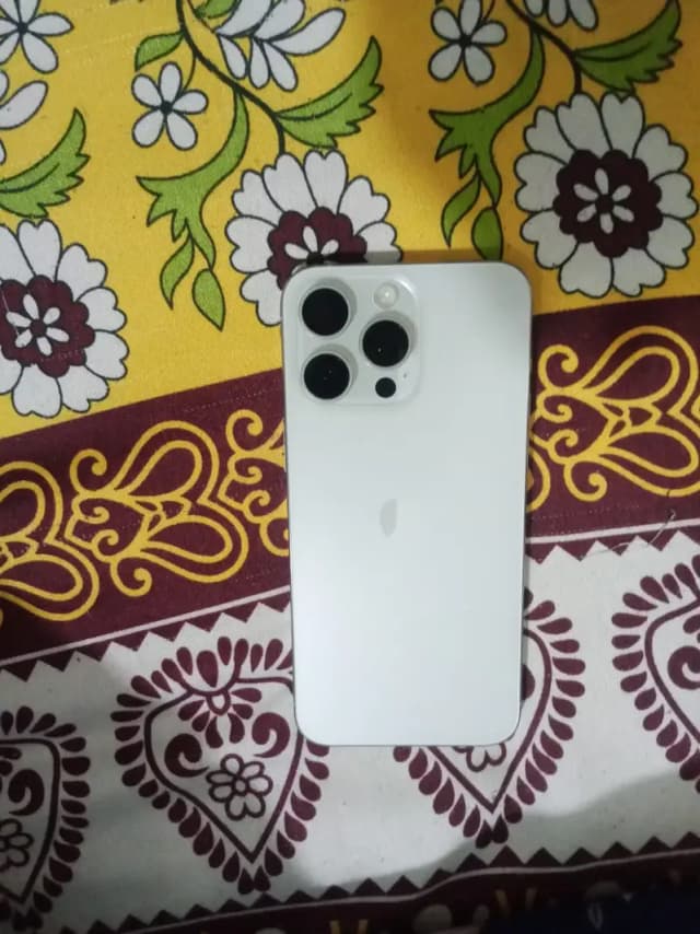 Iphone 15 pro max (jv)
