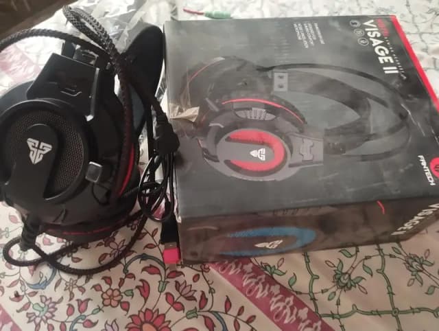 Headphone