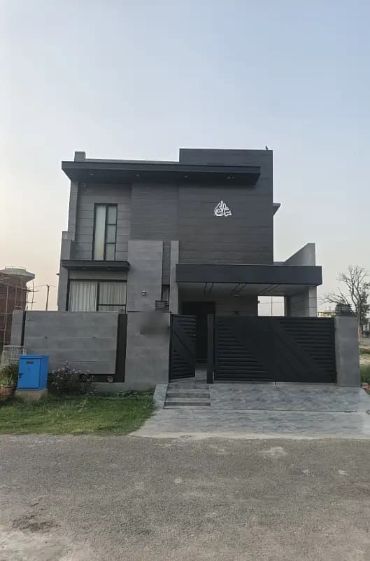 10 Marla House For Sale In Paragon City Lahore