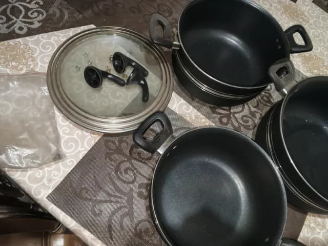 non- stick cookware set of 3 woks