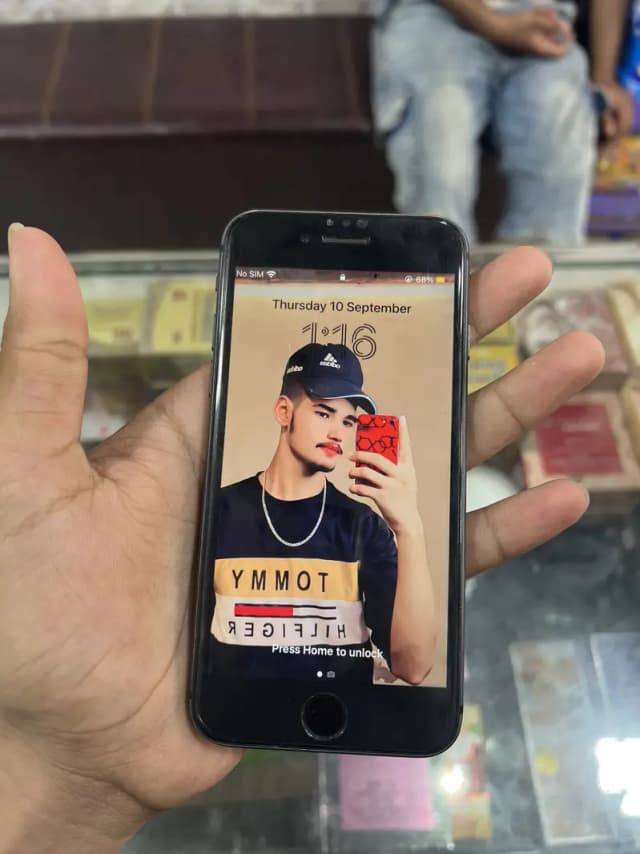 Apple iPhone 8