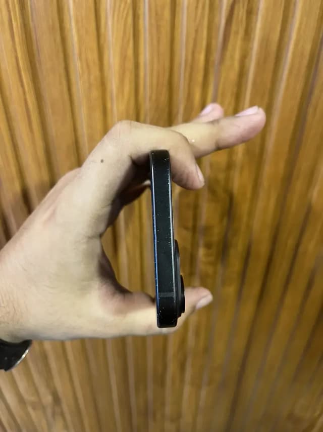Apple iPhone 15