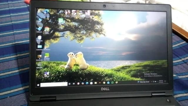 laptop سب کچھ تصویروں میں ہے