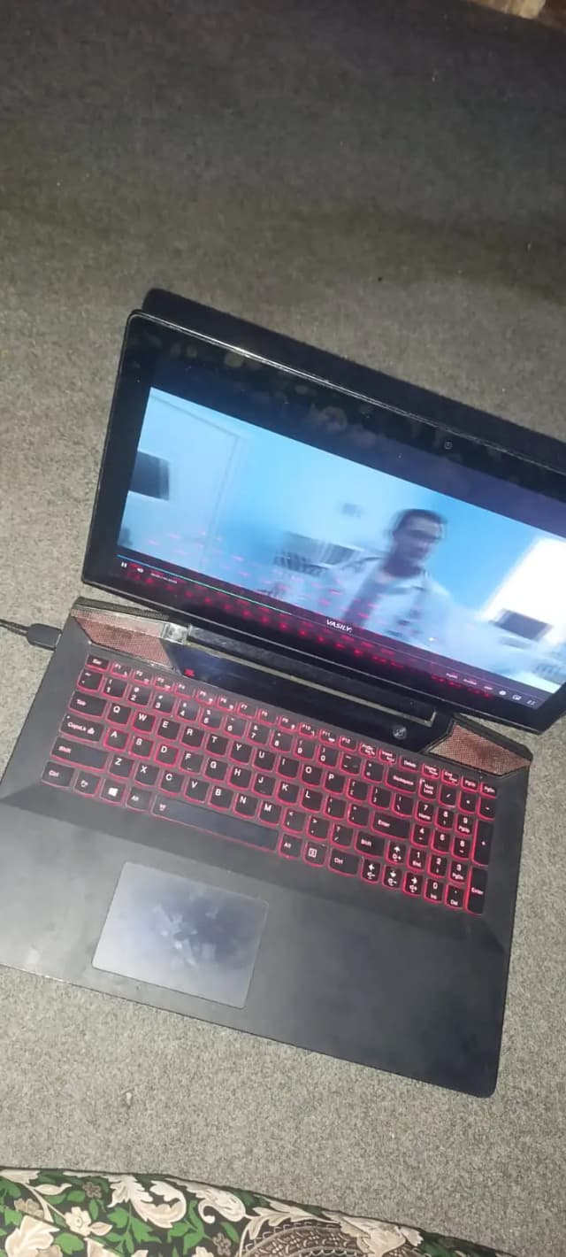 Lenovo IdeaPad Y700 | Core i7 6th Gen | GTX 960M 4GB | 16GB RAM | 25