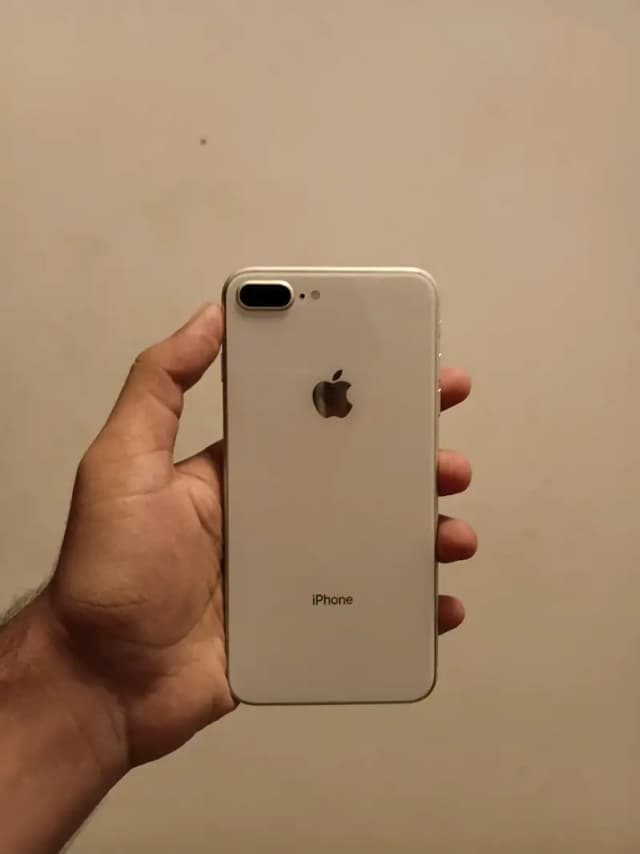 iPhone 8 Plus